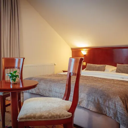 住宿加早餐酒店 Kala 3*