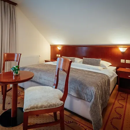 住宿加早餐酒店 Kala 3*